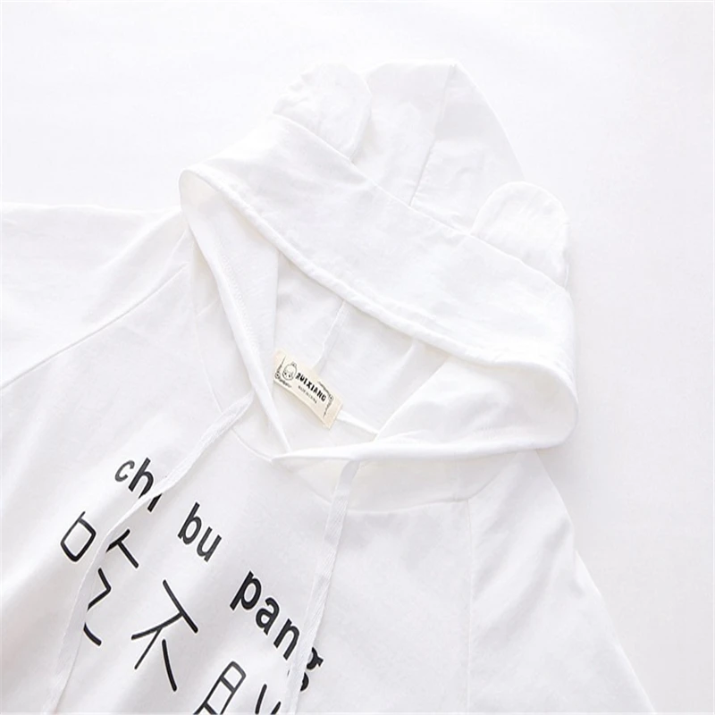 Женские футболки с капюшоном хлопковая Футболка мультяшным принтом весна 2020 Femme