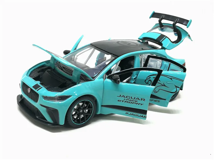Детский спортивный автомобиль из сплава 1:32 с высокой имитацией обратной