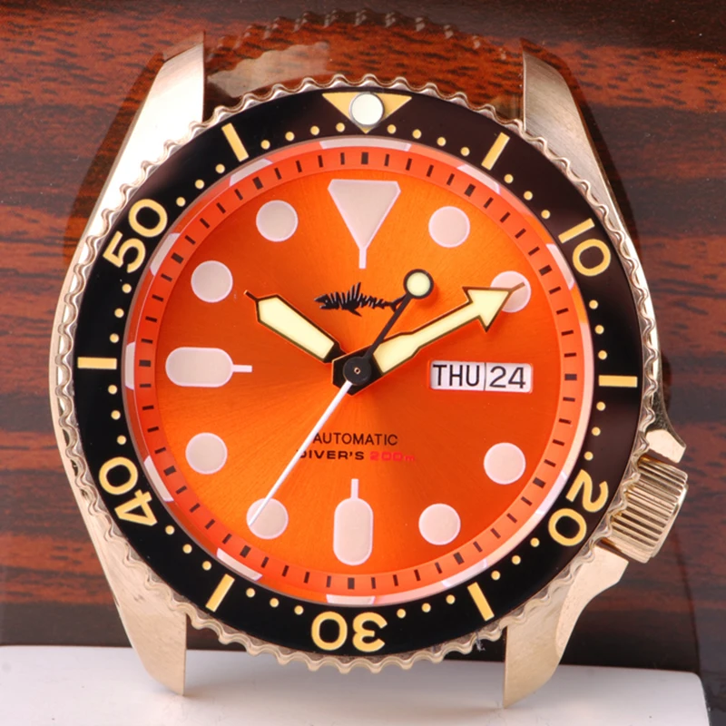 

HEIMDALLR Watch Men Bronze Diver Watches 200m Waterproof Sapphire Crystal Luxury Men's Fashion Wristwatch SKX007 Bronze Watch