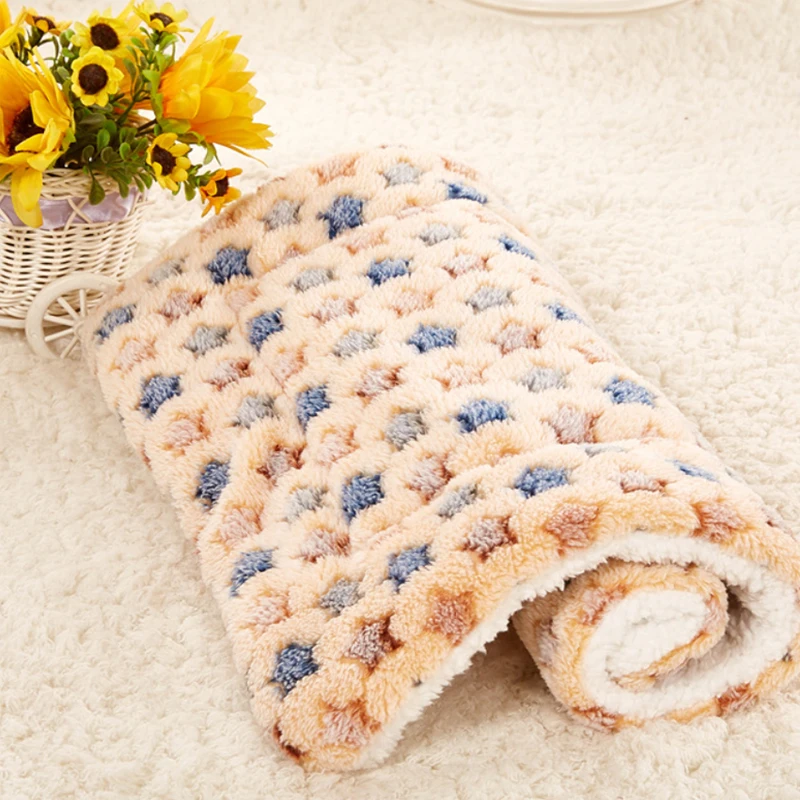 Удобное одеяло для собак и кошек теплое толстое бархатное из кораллового бархата