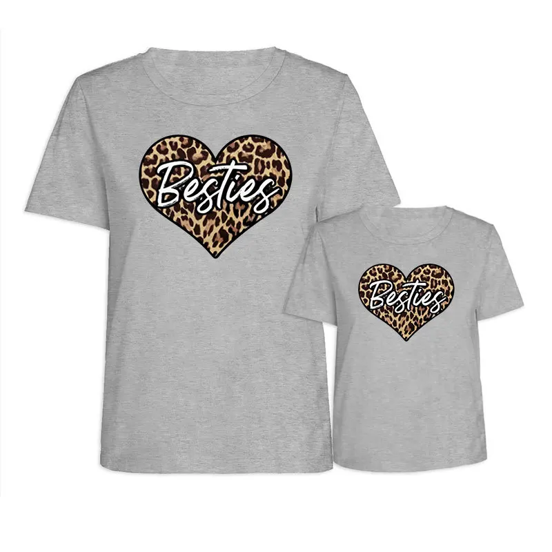 Комплекты одежды для мамы и дочки футболка с принтом в виде сердечек топы женщин