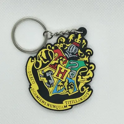 Фильм Волшебная Школа Гриффиндор ПВХ брелок Слизерин Ravenclaw модные персонализированные подвесные брелоки porte clefs сувенир подарки - Цвет: 1