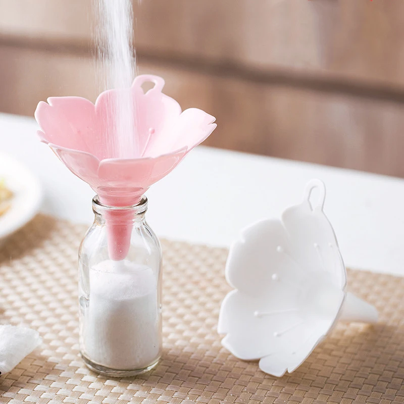 

2pcs/set Cherry Blossom Style Funnels Olive Oil Dispenser Condiments Liquid Powder Fliter Plastic Funnel For Kitchen Accessories