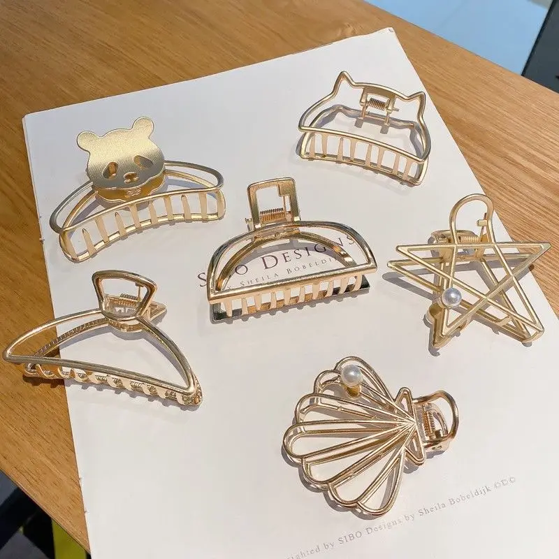 

Women Metal Hair Claws Hair Accessories Fashion Barrettes Clips Jewelry Simple Geometric Hollow Hairpins Girls Hairgrip Headwear