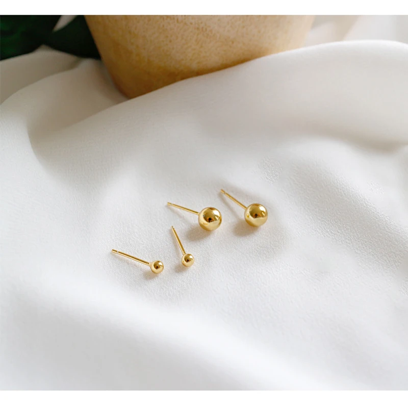 AsinLove 18K Золотые круглые бусины серьги-гвоздики минимализм с рельефным рисунком
