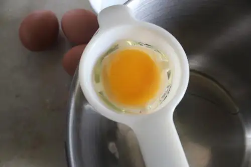 1PCS Plastic Egg Dividers Yolk Separator Safe Practical Hand Tools Kitchen Cooking Gadgets |