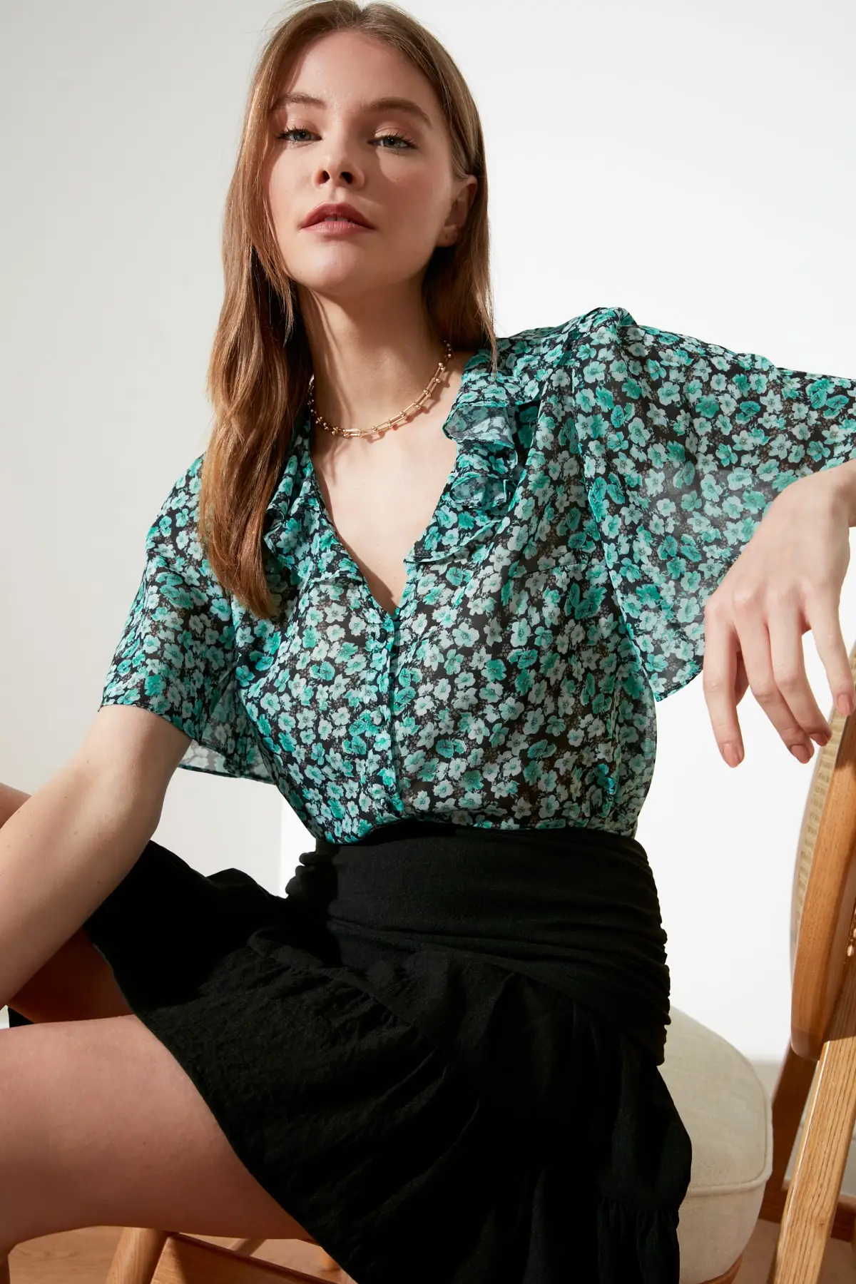

Trendyol Flounces Shirt TWOSS20GO0296