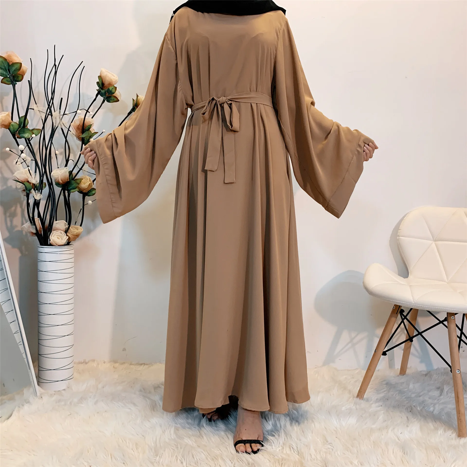 

Muslim women 2021 maxi dress Dubai Turkey Middle East long sleeve and ankle belt fashion temperament plus fashion dress