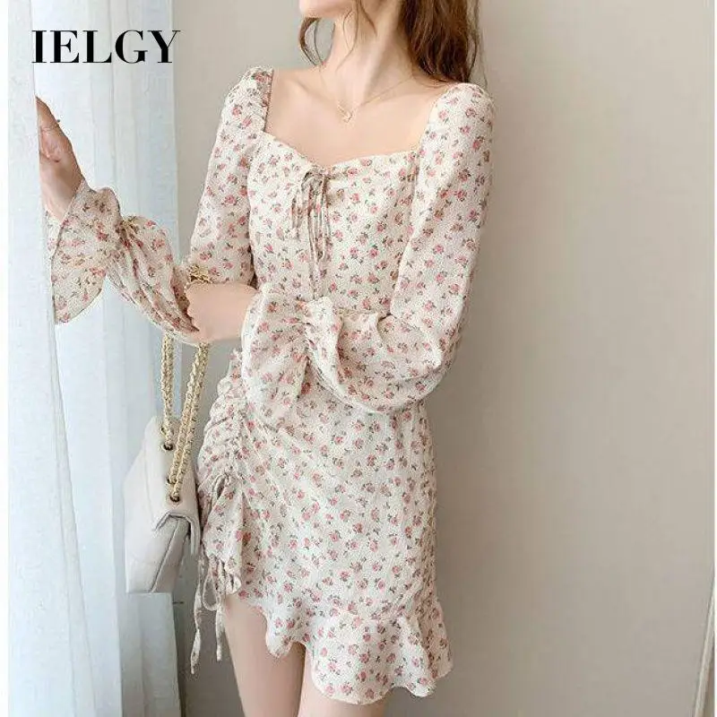 

Новинка милые и супер сказочные маленькие свежие и возрастные цветочные платья с длинными рукавами и квадратным вырезом