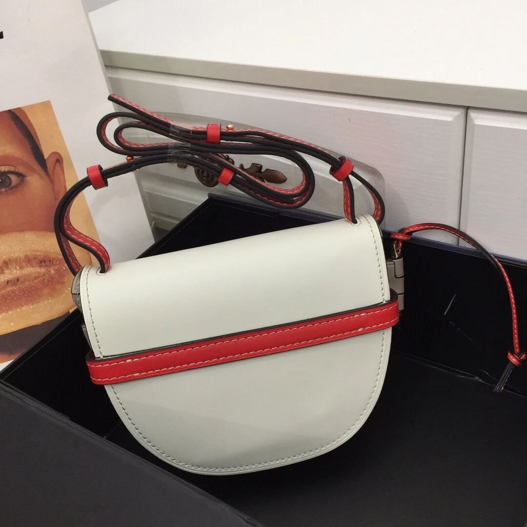 

Gift Luxury Saddle bag Gate Bag Designer Brand Genuine Leather Casual Shoulder Bags