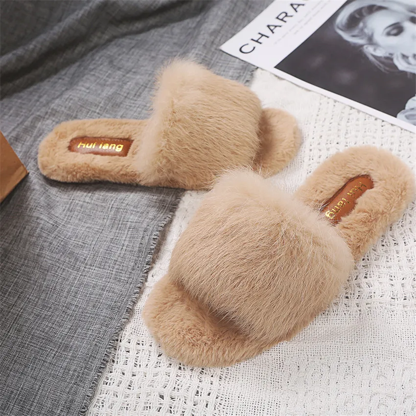 Тапки женские меховые мягкая нескользящая подошва плоская домашние тапочки