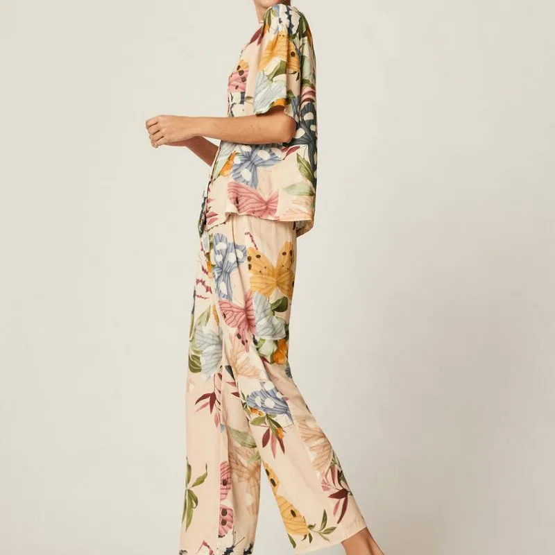 New Butterfly Printing Pajamas Turn-down Collar Womens Luxury Sexy Clothes Rayon Short-Sleeved Trousers Casual Pijama 2 Piece | Женская