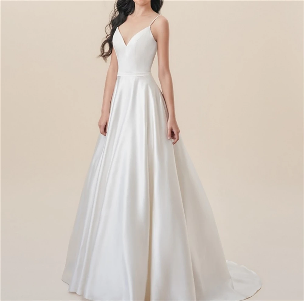 

Simple Spaghetti Straps Sash Ball Gown Court Train Floor-Length Robe De Mariee 2019 Backless Custom-Made Wedding Dress