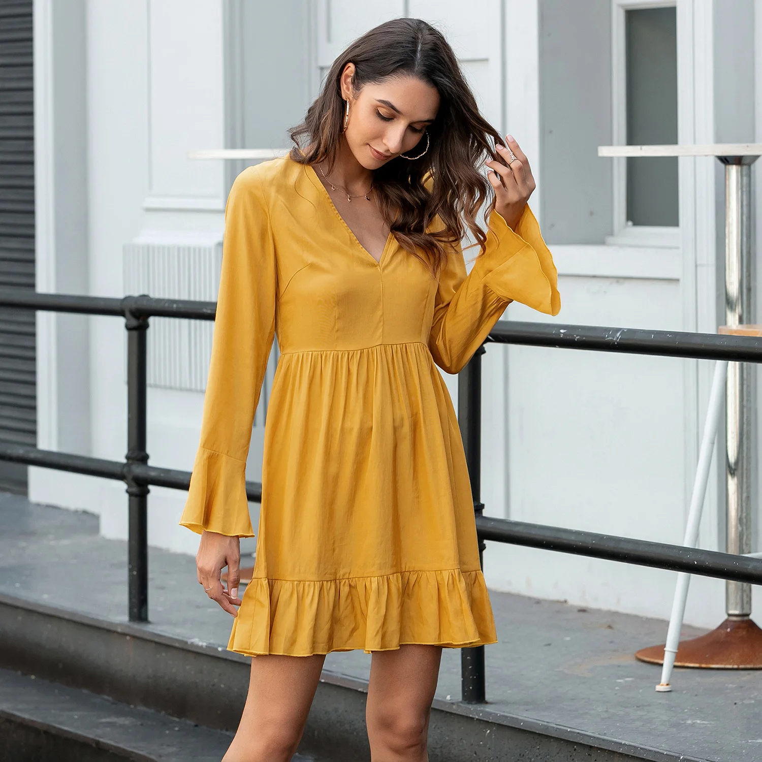 

Summer Dress Sexy Women's Clothing Solid Color and V-neck Fashion Flared Sleeves Dress Robe Dropshipping