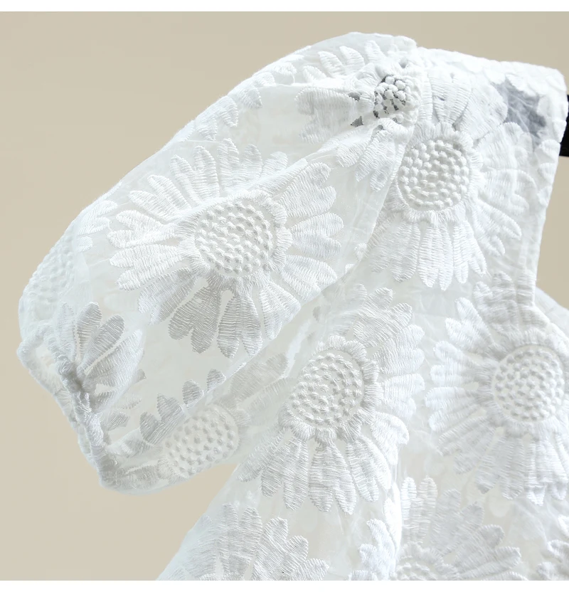 

2021 Summer Lace Crochet White Ladies Shirt Korean Style Slim Fit Fashionable Women Top Graceful Square Collar Streetwear Blouse