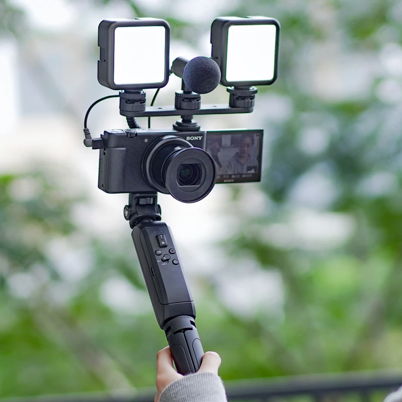 

Ulanzi PT-23 Three Cold Shoe Mount Extension Bar Plate for Tripod DSLR SLR Camera Phone Mount Microphone Led Video Light Stand