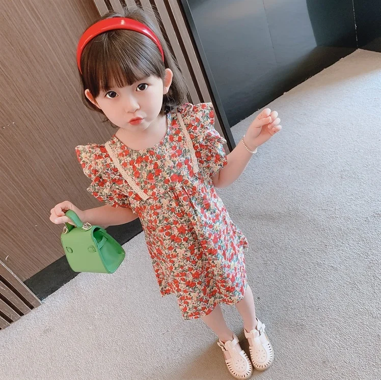 

Платье детское летнее ТРАПЕЦИЕВИДНОЕ без рукавов с принтом и оборками