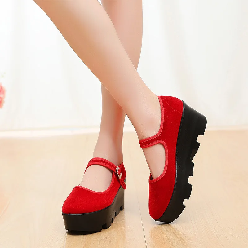 

Женские туфли на толстой подошве, тканевые туфли в стиле старого Пекина, квадратный каблук, черные танцевальные туфли на танкетке, на пугови...