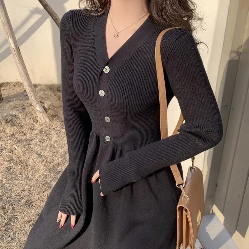 

Vintage Knitted black Dress Women 2021 autumn Casual Elegant Slim Long Sleeve V-neck Dress Ladies Retro Kpop Clothes