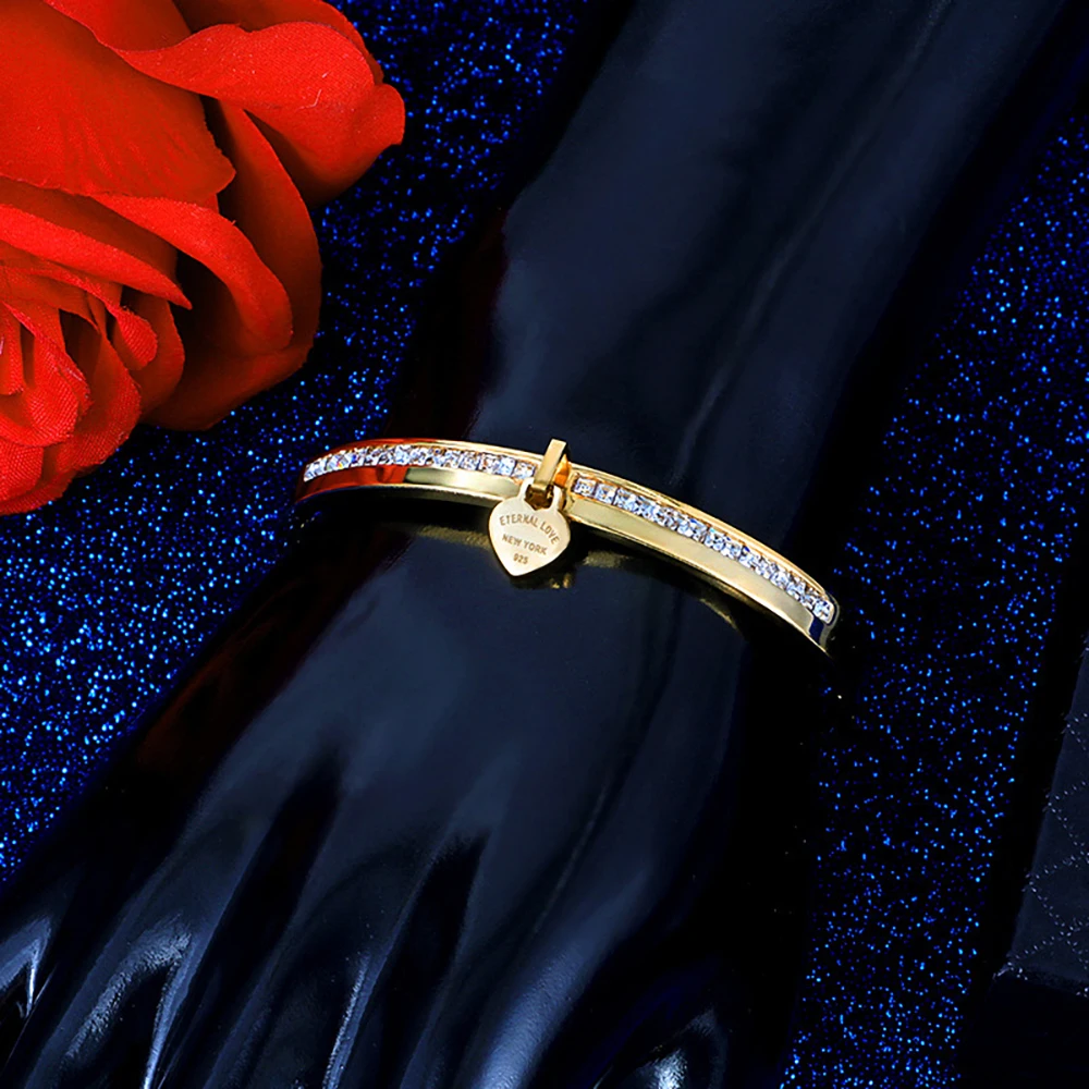 

Trendy Popular Brand Heart Charm Bracelets Bangles For Women Fine Jewelry Stainless Steel Full Zircon Love Bangle Bracelet