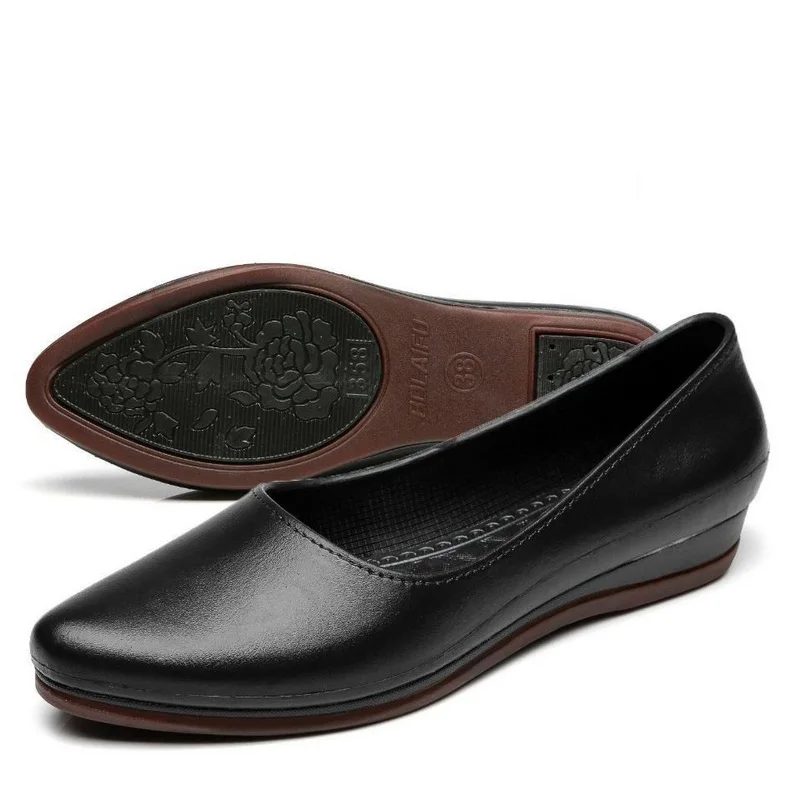 

Cow-muscle Heel Rain Shoes Woman,2021 Casual Wedges Mid Heels,Shallow out Kitchen Work Shoe,Waterproof,Black,Dropshipping