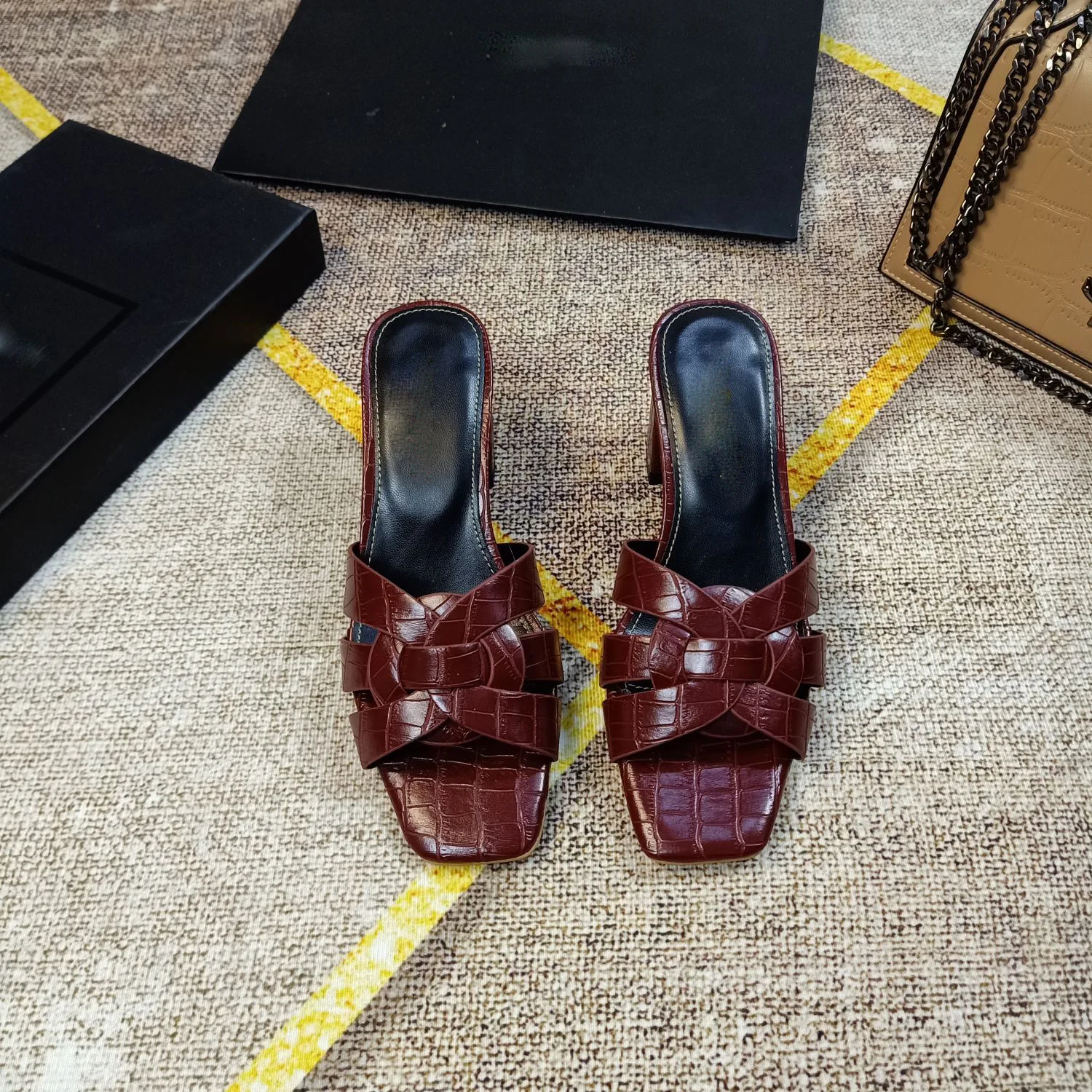 

2021 Summer New Cross Woven Slippers Candy Color Open Toe Sandals