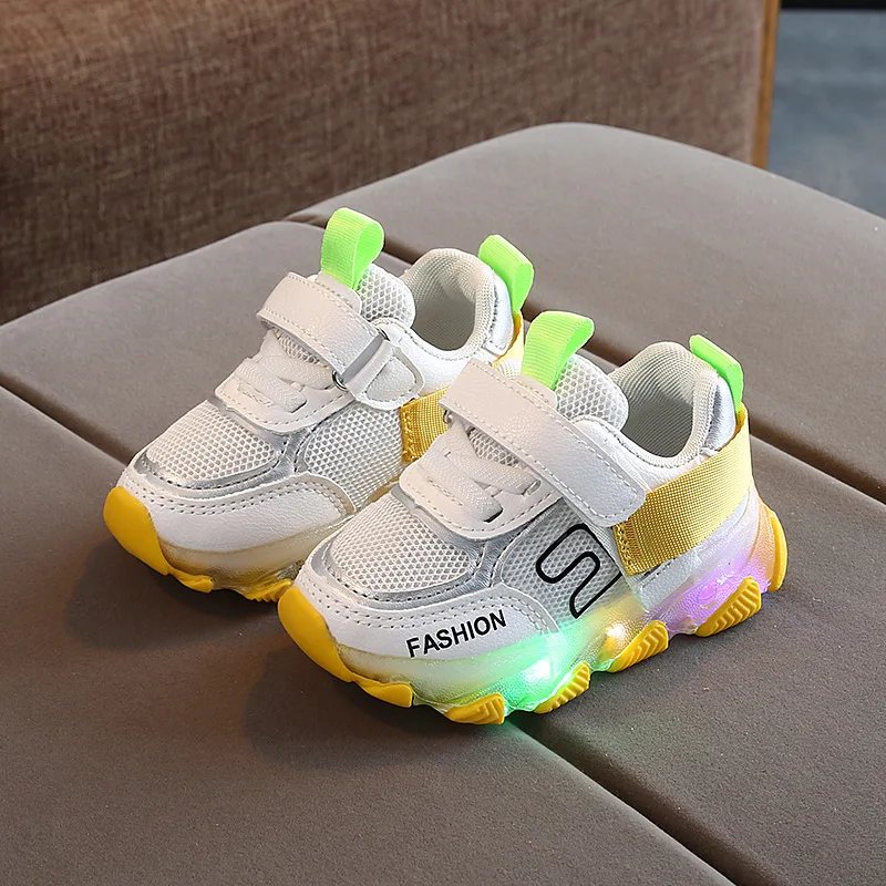 Детские кроссовки со светодиодной подсветкой для мальчиков легкие бега дышащие