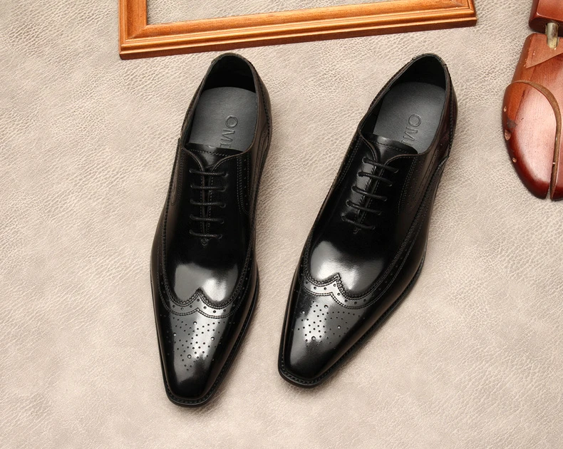 

Pointed Toe Men Dress Italian Genuine Leather Shoes Brogue Fashion Lace Up Wedding Business Shoes Formal Black Party Oxford Shoe