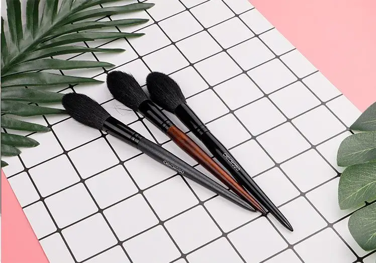 CHICHODO натуральная козья шерсть с длинной ручкой highlighter кисть для смешивания пудры