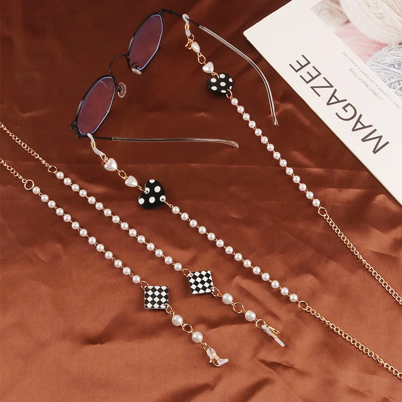 

2021 New Fashion Pearl Checkerboard Student Sunglasses Mask Holder Lanyard Love Charm Non-slip Glasses Chain Jewelry for Women