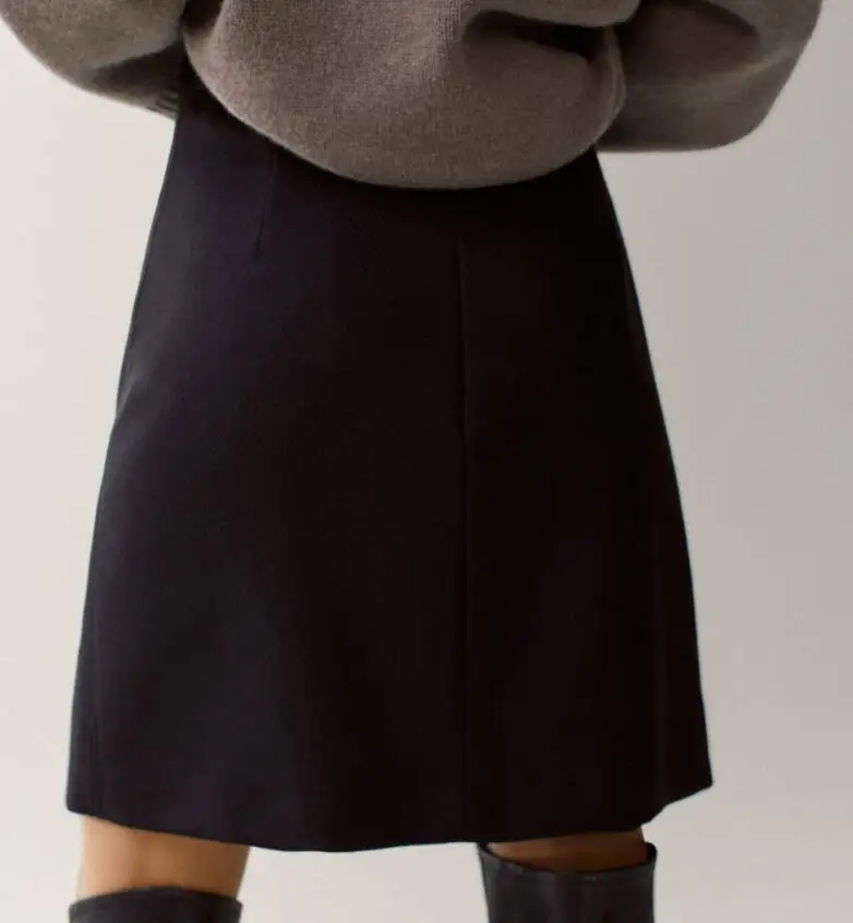 

2021 Women Skirt New Chain Embellished Wide Pleated Short Skirt