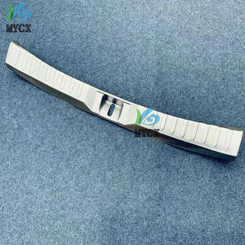 

Rear Foot Inner Bumper Protector Guard Sill Plate Molding Stainless Steel For Toyota Rav4 RAV-4 2019 2020 Car Parts