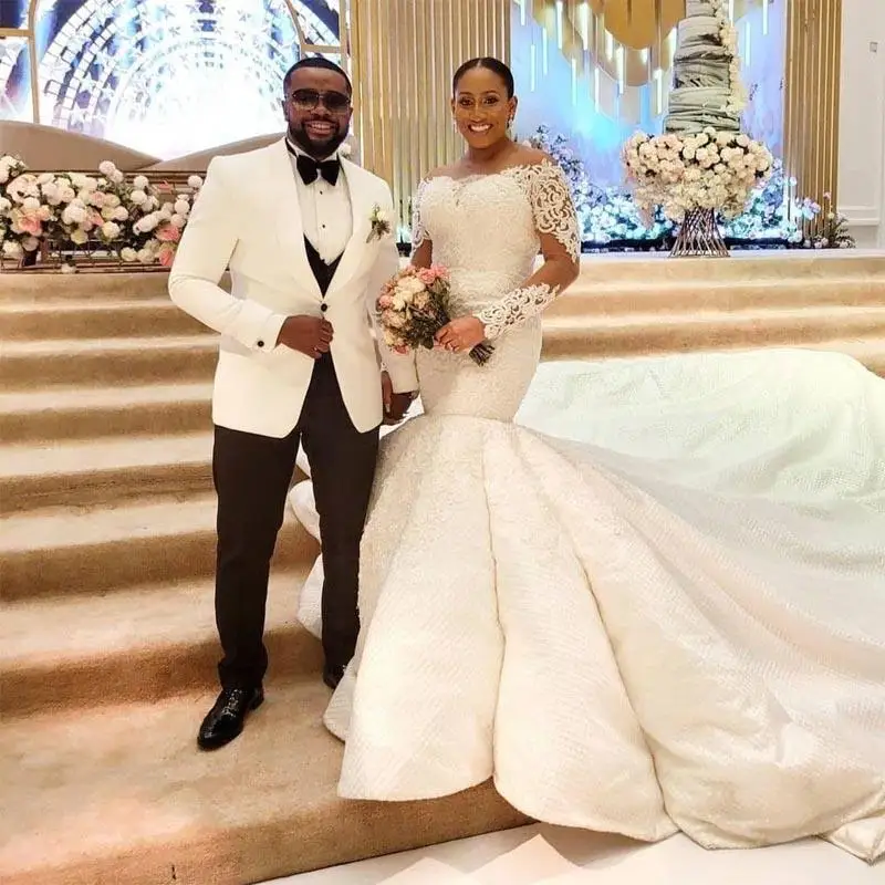 

Beading Lace Mermaid Wedding Dresses Sheer Jewel Neck Long Sleeves Plus Size Bridal Gowns Cathedral Train robe de mariée