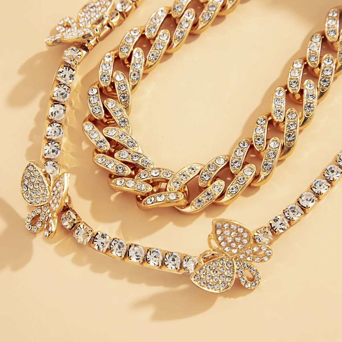 

PuRui Crystal Iced Out Butterfly Choker Necklaces for Women Gold Silver Color Tennis Punk Cuban Chain Necklace Women Jewelry