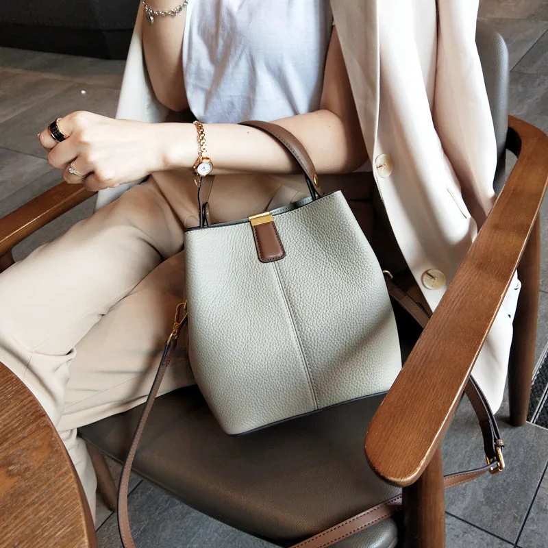 

2021 New Leather Bucket Bag Korean Fashion Versatile Women's Portable One Shoulder Messenger Bag