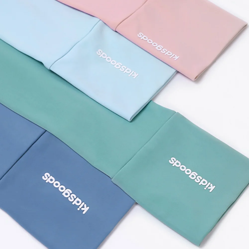 

Sportswear & Accessories