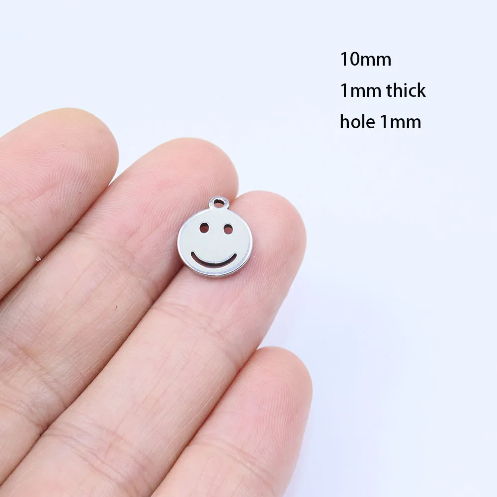 

10pcs 10mm Wholesell Stainless Steel Smile Charms Pendant Girl DIY Necklace Earrings Bracelets Unfading Colorless 2 Colors