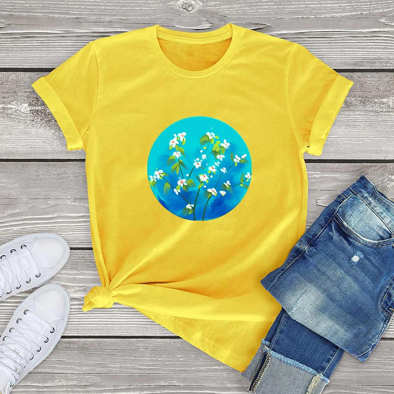 Футболка женская графическая с коротким рукавом и принтом в виде цветов на