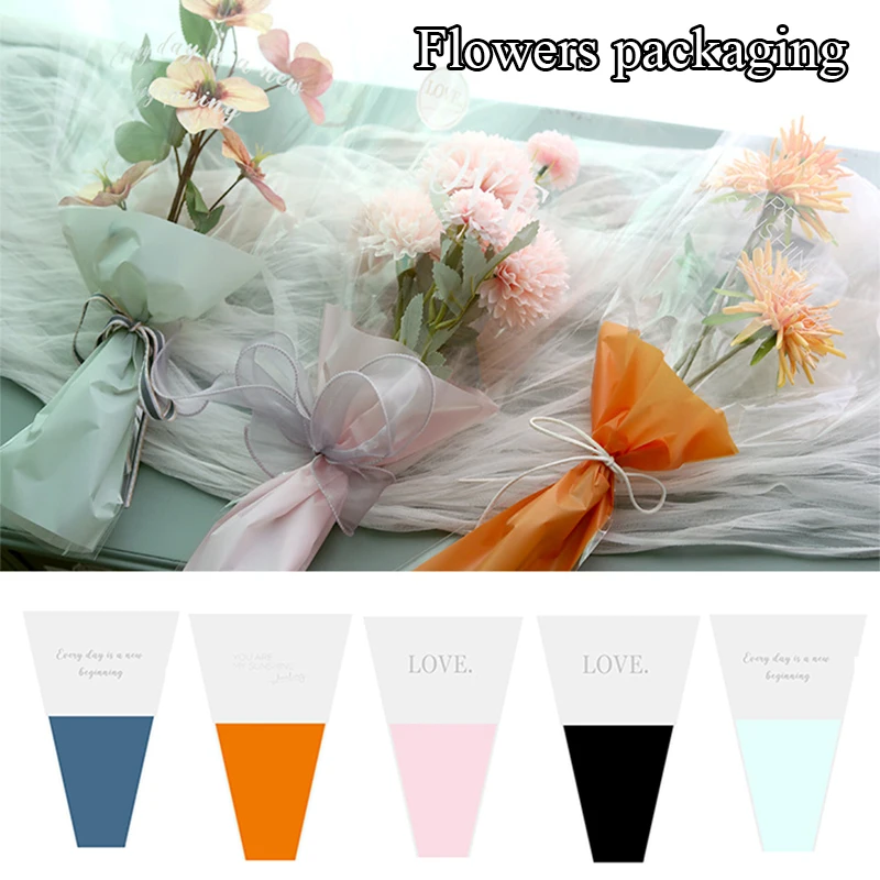 

30pcs/lot Transparent English Cellophane Bouquet Bag Single Rose Bag Love Print Flower Wrapping Paper Florist Supplies