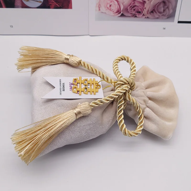 Цвета слоновой кости с золотистыми кисточками и шнурок бархат Сумки 11x15 см