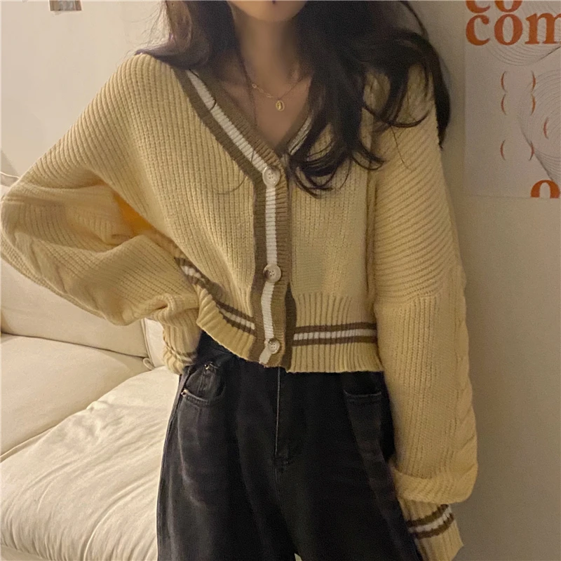 

Spring / Autumn Korean Loose Short V Neck Lazy Long Sleeve Striped Sweater New Style Loose Slim Casual Retro Shirt Short Tops