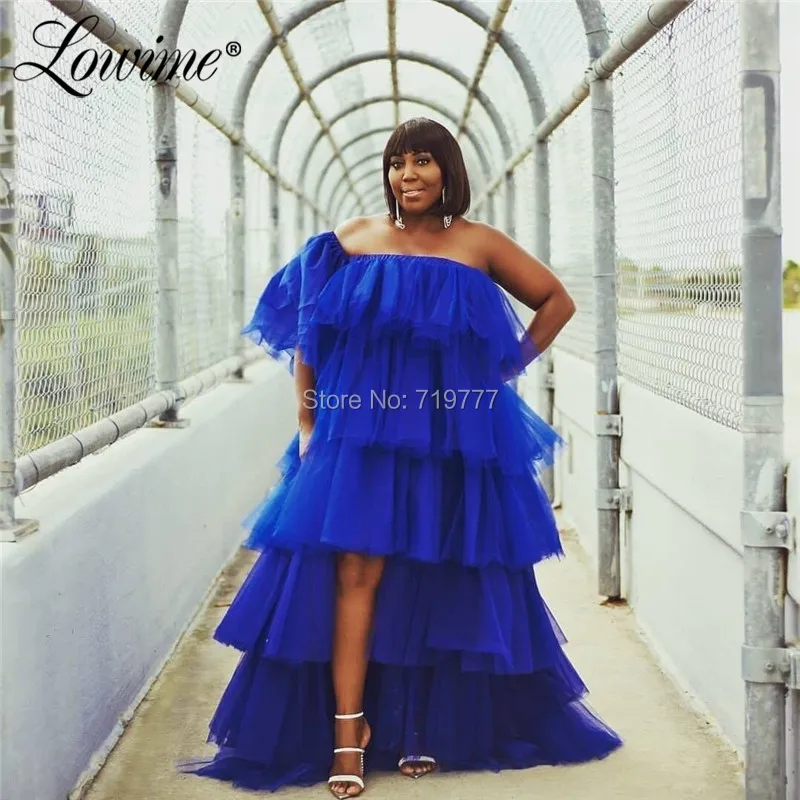 Женское вечернее платье на одно плечо синее фатиновое в африканском стиле для
