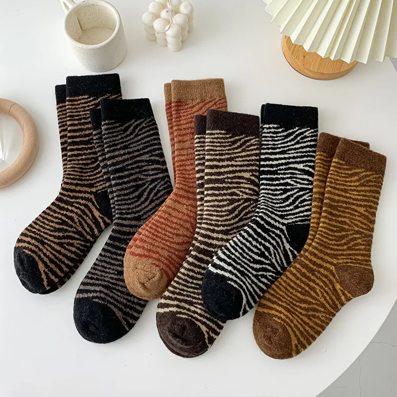 

SP&CITY Zebra Print Thickened Wool Socks Women's Winter Medium Tube Plush Warm Socks Wool Socks Casual Hipster Patterned Sock