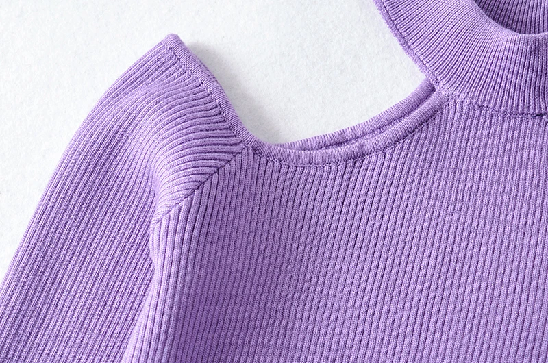 Женский вязаный свитер SISPELL с открытыми плечами воротником-стойкой и длинным