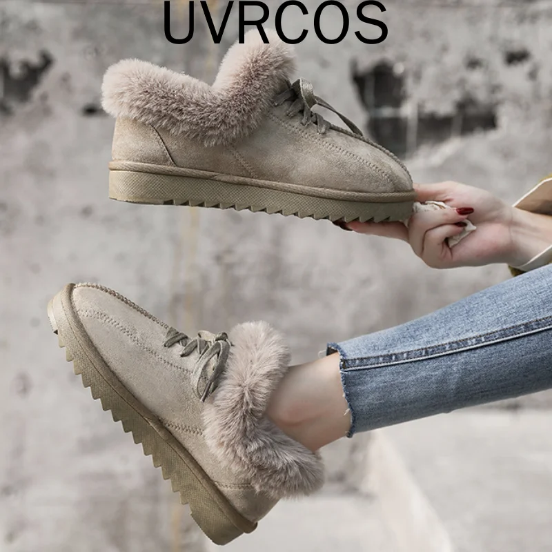 

Новые ботинки, женская теплая плюшевая зимняя женская обувь, модная повседневная Нескользящая хлопковая обувь на плоской платформе со шнур...
