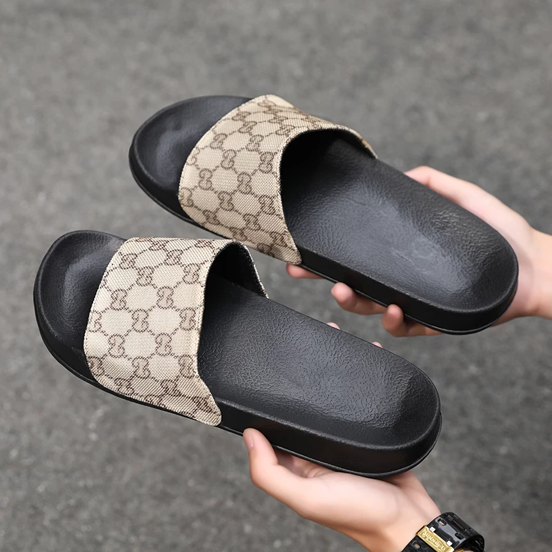 

Luxury brand men's slippers designer summer new high-quality printed sandals outdoor beach slippers household bath shoes 2021