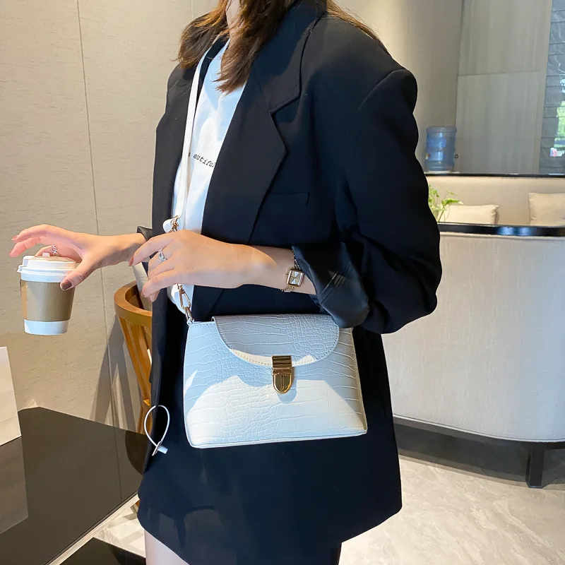 Новая маленькая сумка новинка 2020 модная сумка-мессенджер в стиле ретро Корейская