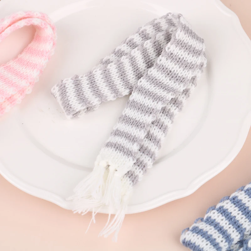 

1/6 Dollhouse Miniature Knitting Scarf Hat Ornament DIY Dolls Clothing Accessories