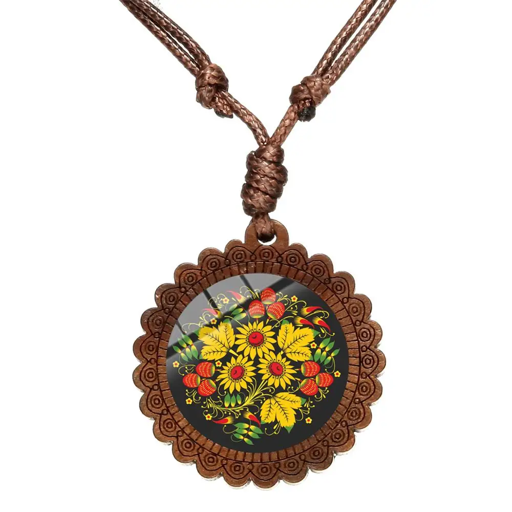 

SIAN Vintage Flower Charm Wooden Necklace Russian Folk Art Patterns Delicate Glass Time Gem Pendant Women Girls Elegant Jewelry