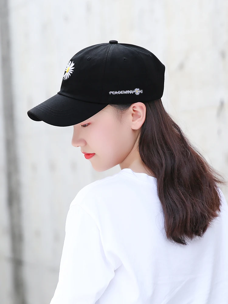 

Hat female daisy flower Korean version of the face small tide brand ins cap all-match sunscreen sun visor GD baseball male